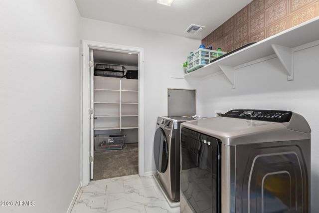 1317 E FREMONT Road, Phoenix, AZ 85042