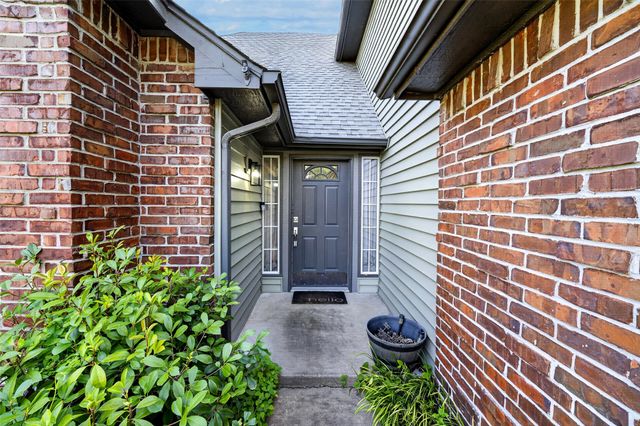 7906 N 131st East Avenue, Owasso, OK 74055