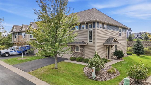 9757 5th Street Lane N, Lake Elmo, MN 55042