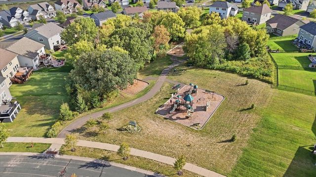 9757 5th Street Lane N, Lake Elmo, MN 55042