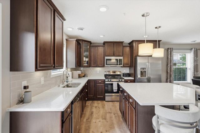 9757 5th Street Lane N, Lake Elmo, MN 55042