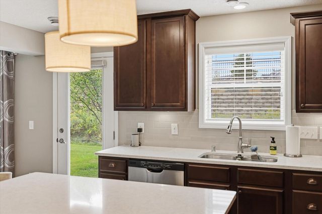 9757 5th Street Lane N, Lake Elmo, MN 55042