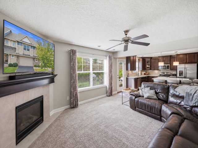 9757 5th Street Lane N, Lake Elmo, MN 55042