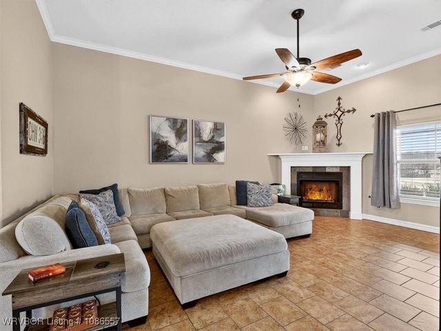 1407 N Camp Trail, Van Buren, AR 72956