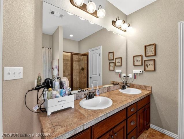 1407 N Camp Trail, Van Buren, AR 72956