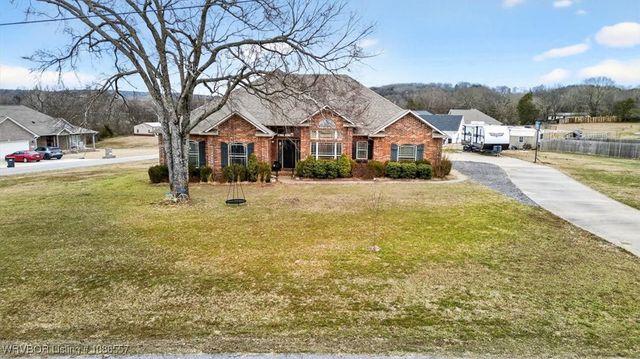1407 N Camp Trail, Van Buren, AR 72956