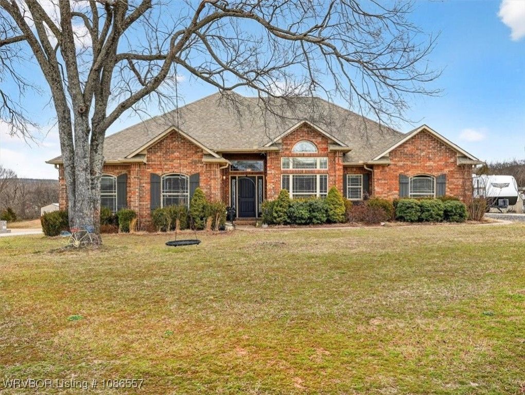 1407 N Camp Trail, Van Buren, AR 72956