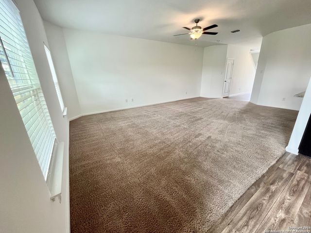 3911 Trail De Paris, New Braunfels, TX 78132
