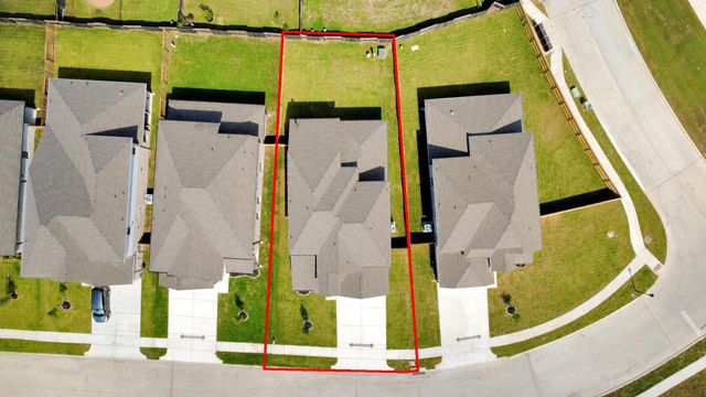 11806 Royal Willow Lane, Houston, TX 77066