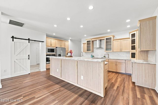 324 Clearview Drive, Holly Ridge, NC 28445