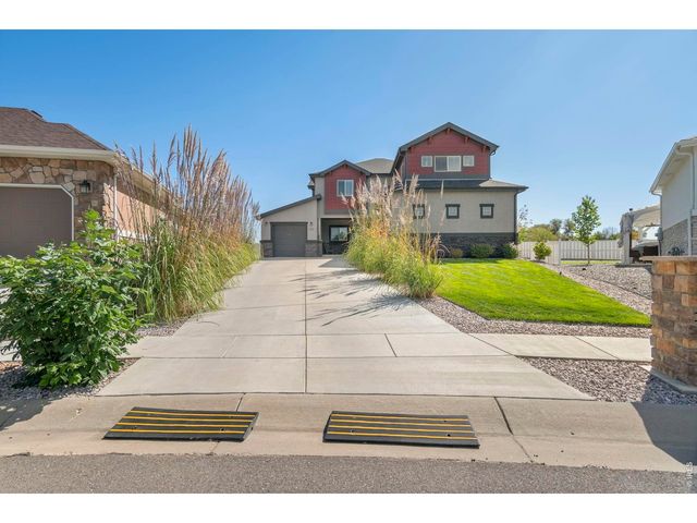 128 Chapel Hill Cir, Brighton, CO 80601
