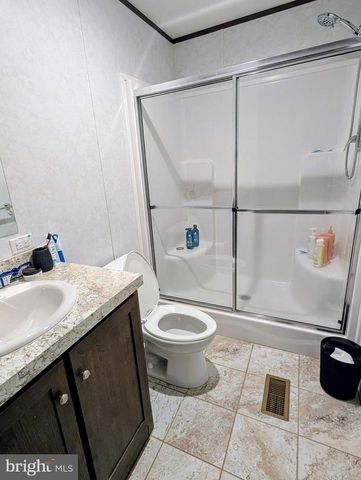 17 GLOUSTER CT, Coatesville, PA 19320