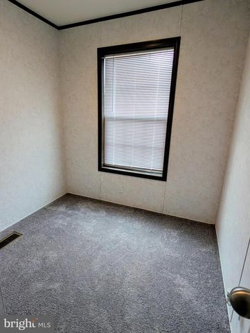 17 GLOUSTER CT, Coatesville, PA 19320