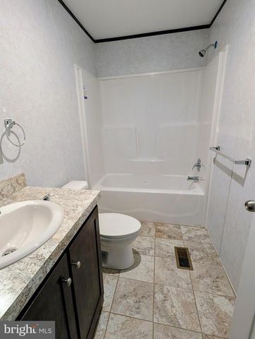 17 GLOUSTER CT, Coatesville, PA 19320