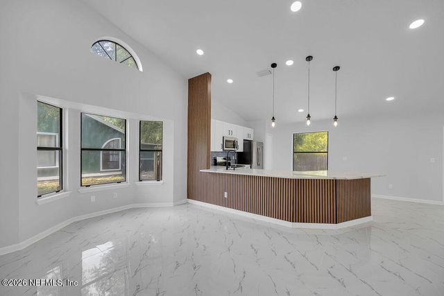 3861 WINTER BERRY Road E, Jacksonville, FL 32210