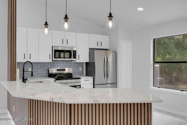 3861 WINTER BERRY Road E, Jacksonville, FL 32210