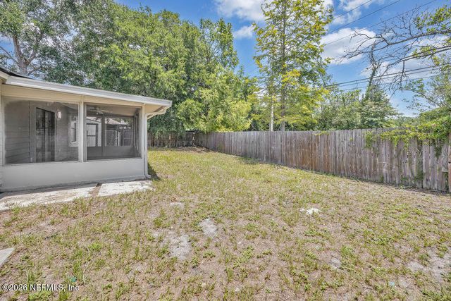 3861 WINTER BERRY Road E, Jacksonville, FL 32210