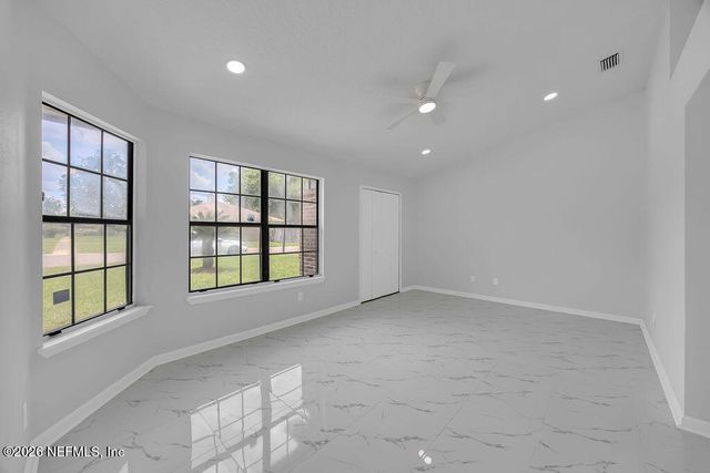 3861 WINTER BERRY Road E, Jacksonville, FL 32210