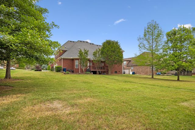 5423 Cliffstone Dr, Smyrna, TN 37167