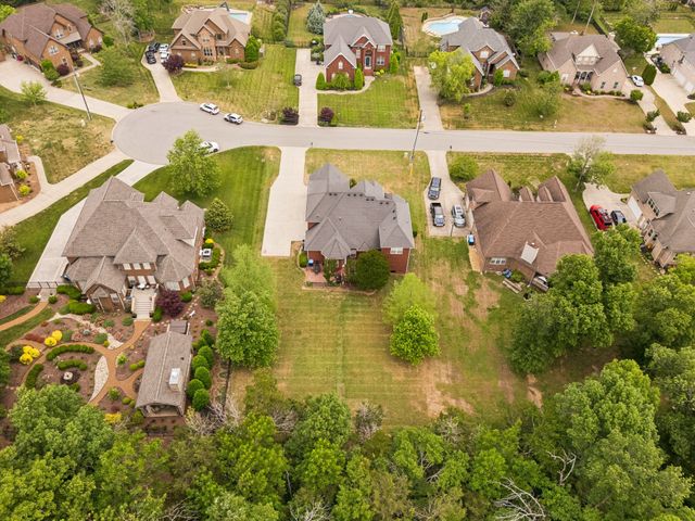 5423 Cliffstone Dr, Smyrna, TN 37167