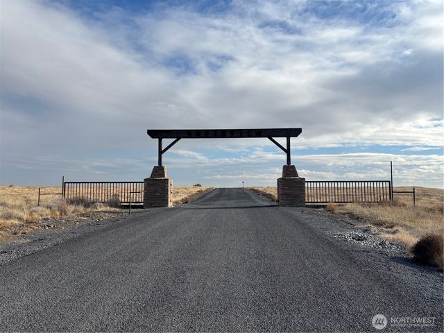 21625 Road D.5 NE, Soap Lake, WA 98851