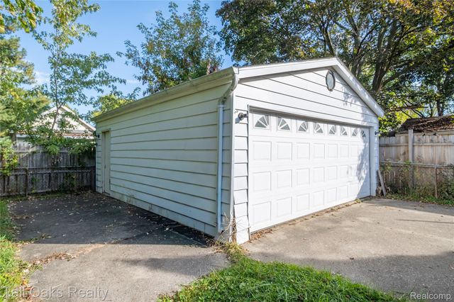 2605 Nebraska Avenue, Flint, MI 48506