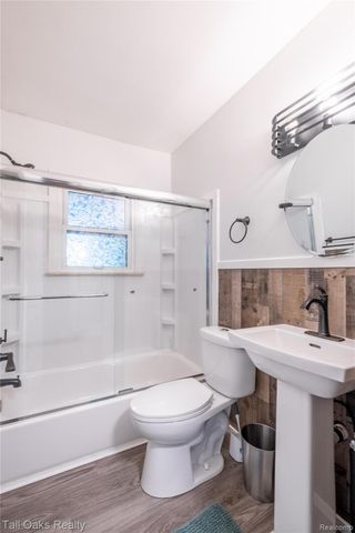 2605 Nebraska Avenue, Flint, MI 48506