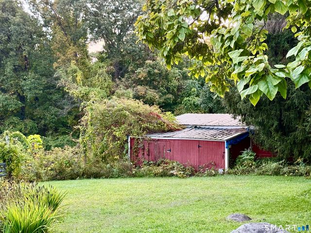217 Munger Lane, Bethlehem, CT 06751