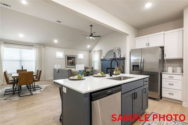 2729 Meditation Loop, Springdale, AR 72764