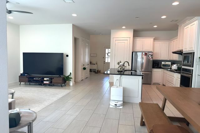 1140 Peacock Boulevard, Carrollton, TX 75007