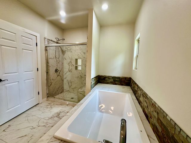 50 Sonoma Dr, Fayetteville, TN 37334