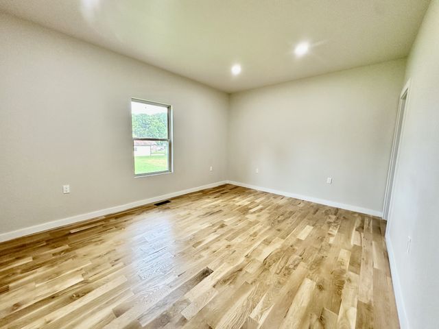50 Sonoma Dr, Fayetteville, TN 37334