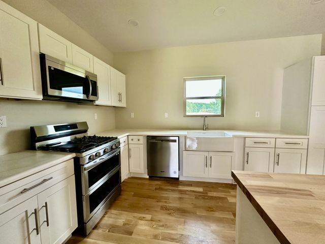 50 Sonoma Dr, Fayetteville, TN 37334