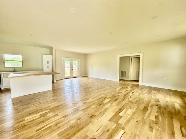 50 Sonoma Dr, Fayetteville, TN 37334