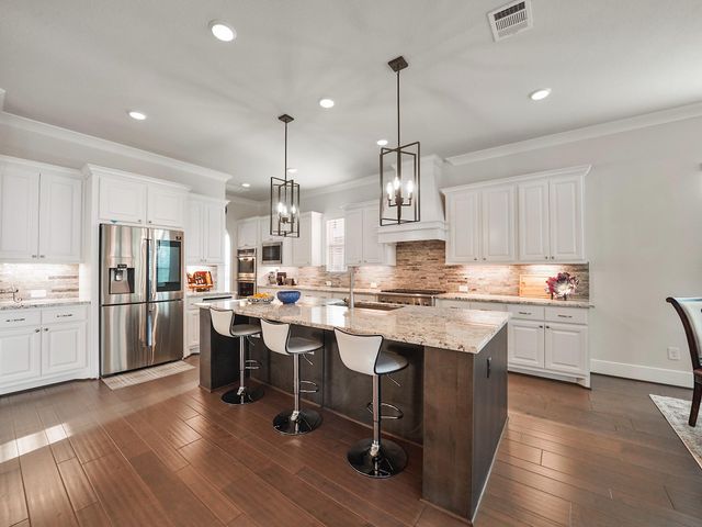 11 Kimberling Court, Tomball, TX 77375