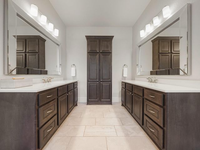11 Kimberling Court, Tomball, TX 77375