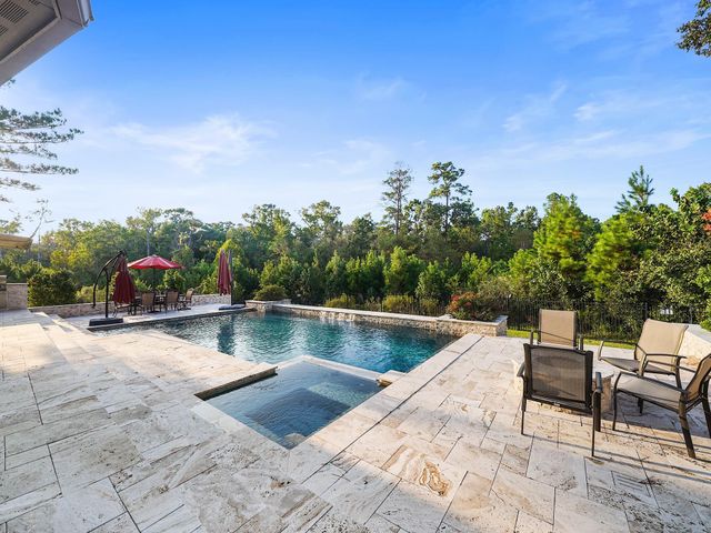 11 Kimberling Court, Tomball, TX 77375
