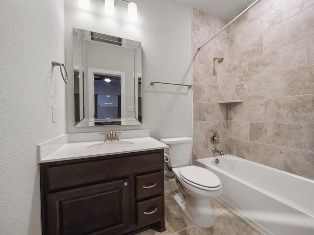 11 Kimberling Court, Tomball, TX 77375