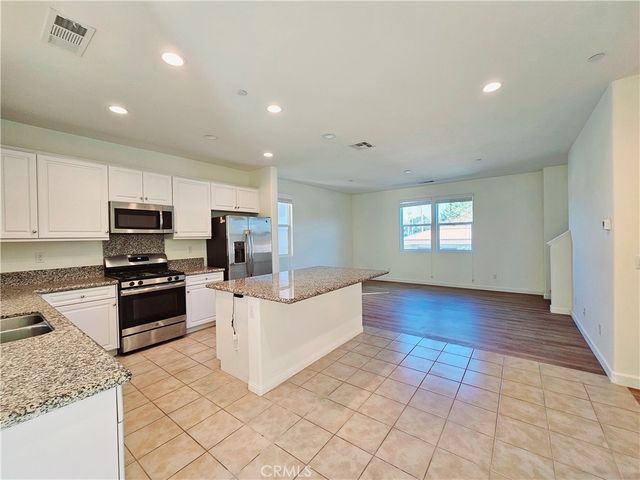 2892 Cedar Lane, Pomona, CA 91767