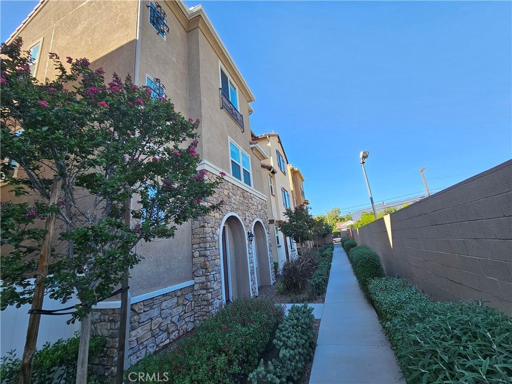 2892 Cedar Lane, Pomona, CA 91767