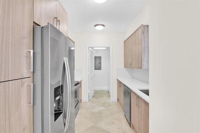 101 SE 20th Avenue 406, Deerfield Beach, FL 33441