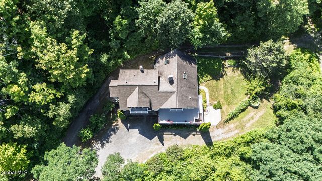 1127 Leesome Lane, Altamont, NY 12009