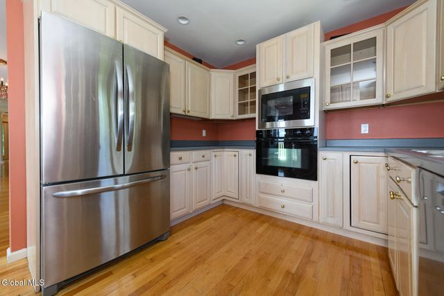 1127 Leesome Lane, Altamont, NY 12009