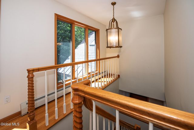 1127 Leesome Lane, Altamont, NY 12009