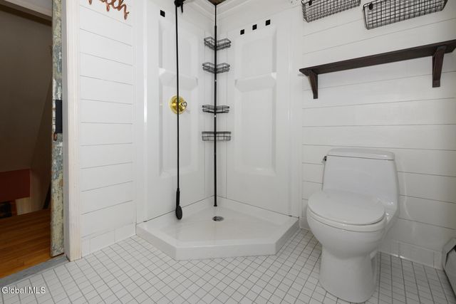 1127 Leesome Lane, Altamont, NY 12009