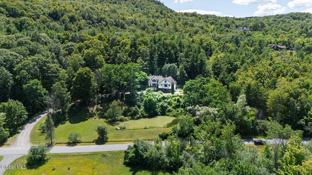 1127 Leesome Lane, Altamont, NY 12009