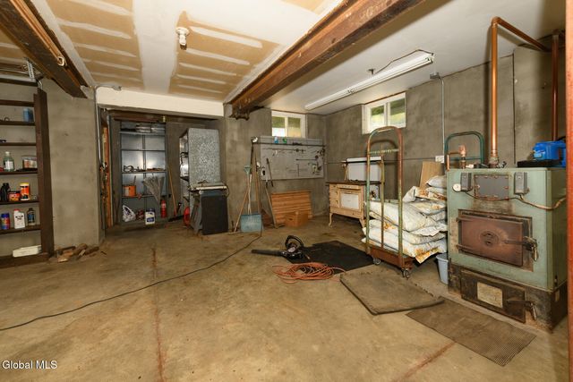 1127 Leesome Lane, Altamont, NY 12009