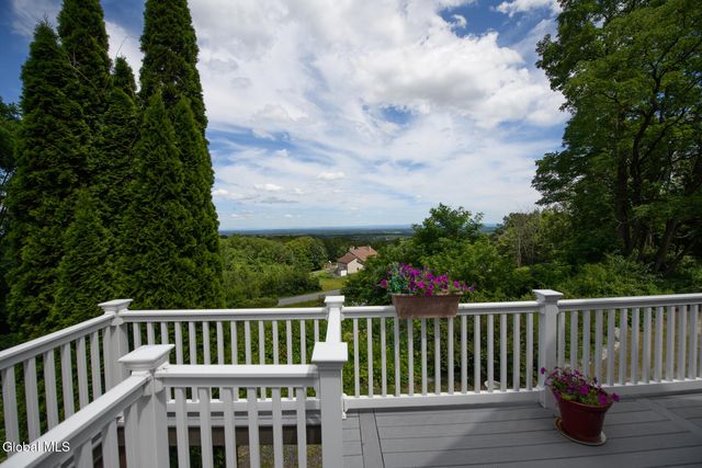 1127 Leesome Lane, Altamont, NY 12009