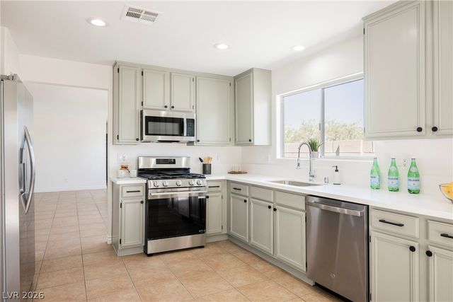 9506 Golden Scots Court, Las Vegas, NV 89123