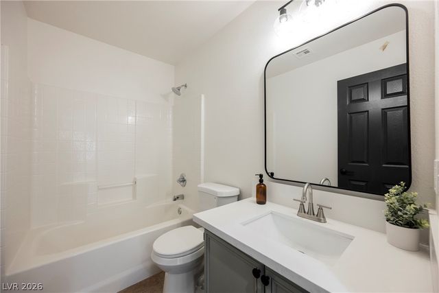 9506 Golden Scots Court, Las Vegas, NV 89123